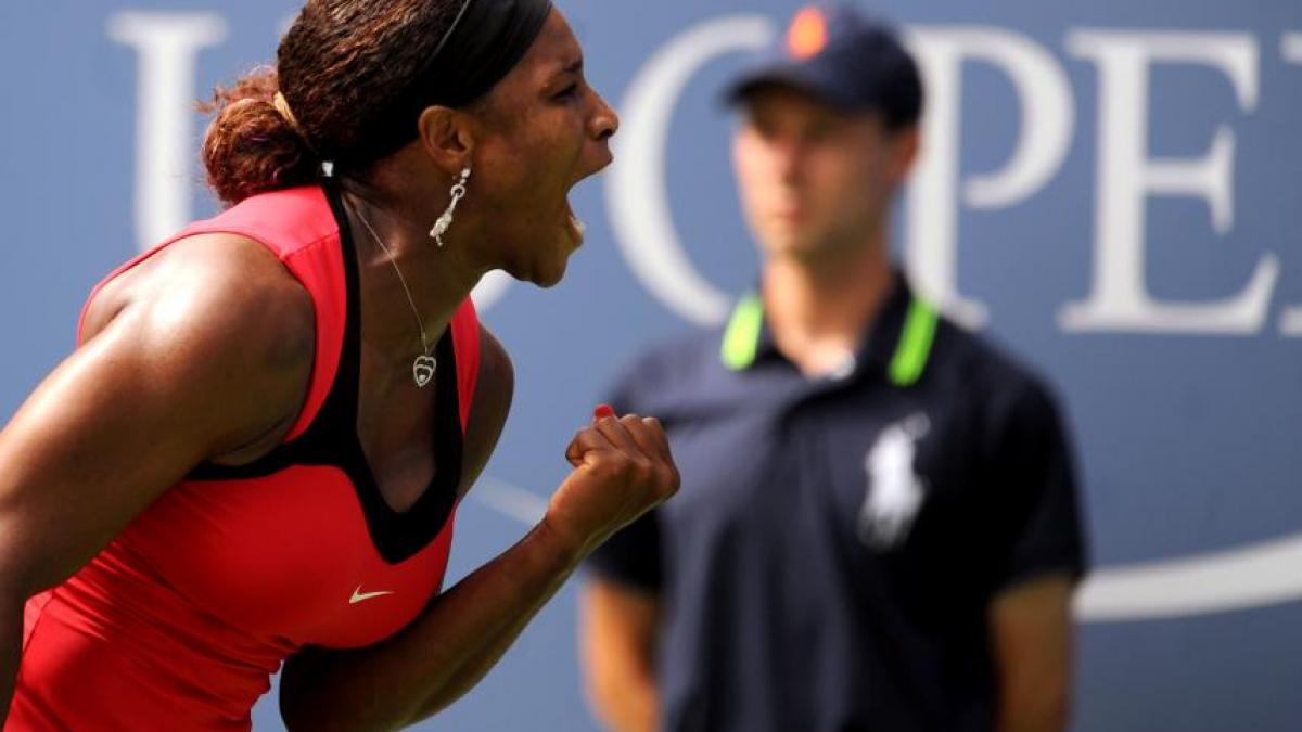 US Open: Caroline Wozniacki o va întâlni în semifinale pe Serena Williams