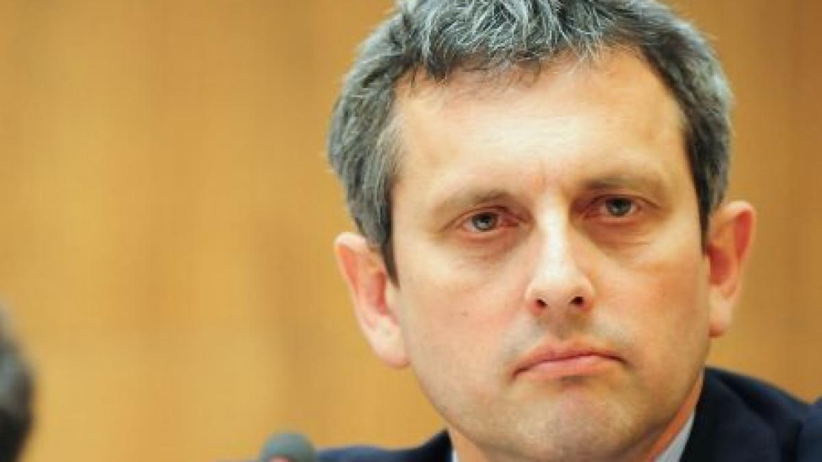 oficial bnr estimarea de crestere economica pentru 2012 ar putea fi revizuita de la 4 la 2 5