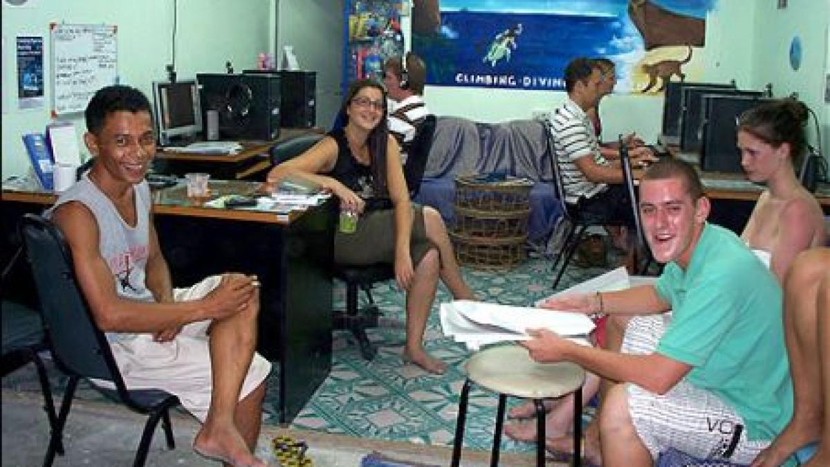 agentiile de turism pierdem 10 milioane euro daca romania nu se califica la euro 2012