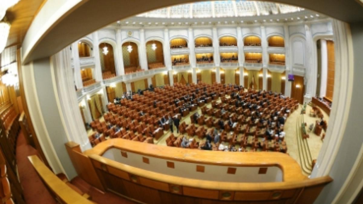 deputatii au investit un milion si jumatate de euro pentru o spalatorie auto si renovarea parcarii