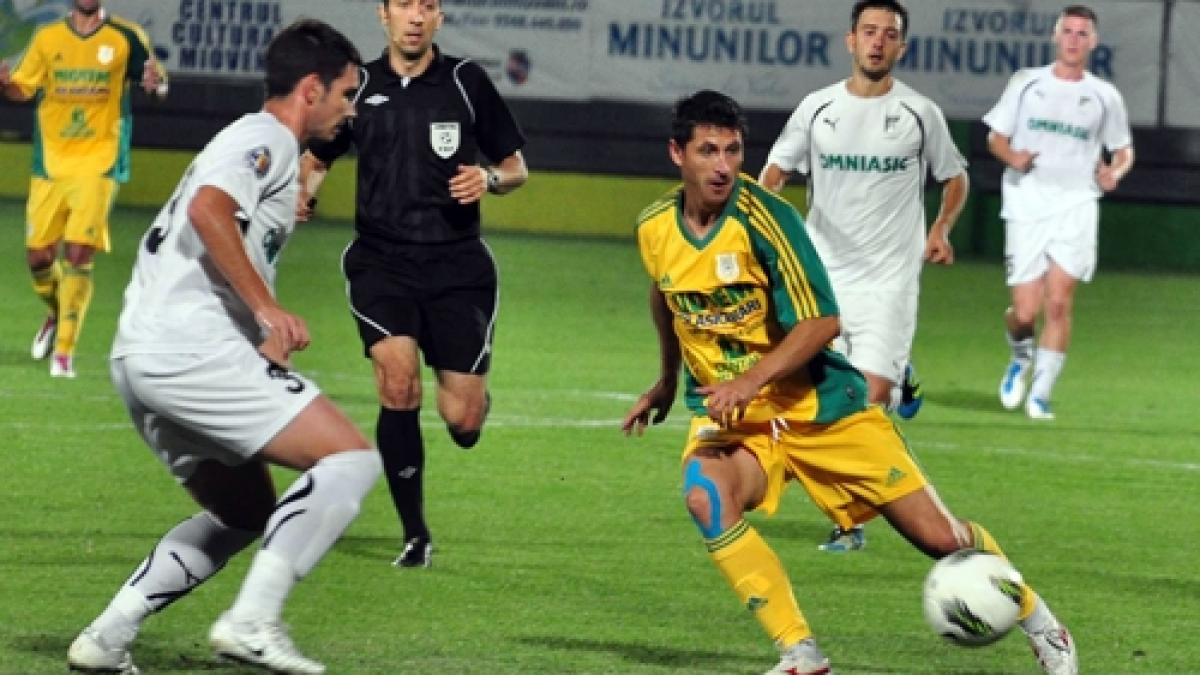 fara antrenor cs mioveni a invins cu 2 1 pe sportul studentesc