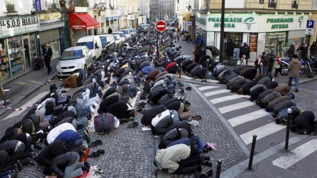 rugaciunea interzisa pe strazile din paris ministrul de interne strazile sunt pentru sofat nu