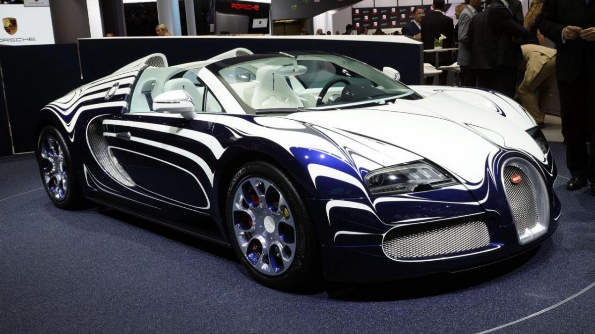 bugatti veyron grand sport l or blan un model la care s a folosit portelanul expus la frankfurt