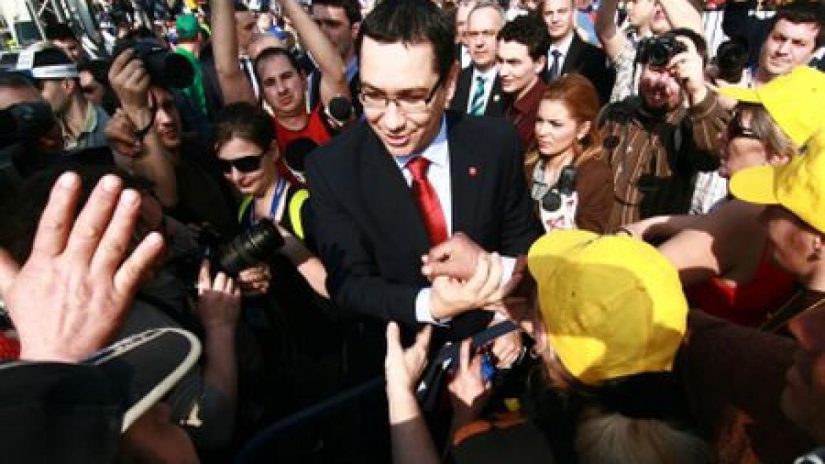 victor ponta a implinit astazi 39 de ani a fost felicitat de emil boc si elena udrea