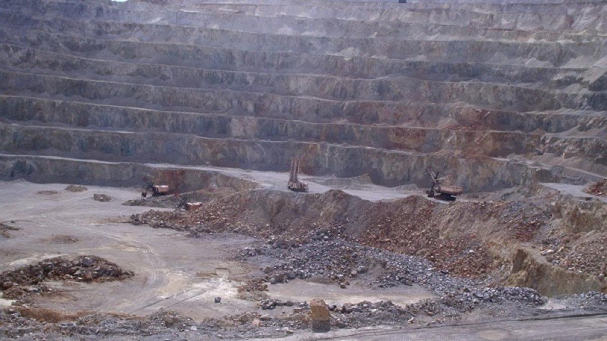 ministerul economiei va vinde compania miniera cuprumin abrud pana la sfarsitul lui 2011