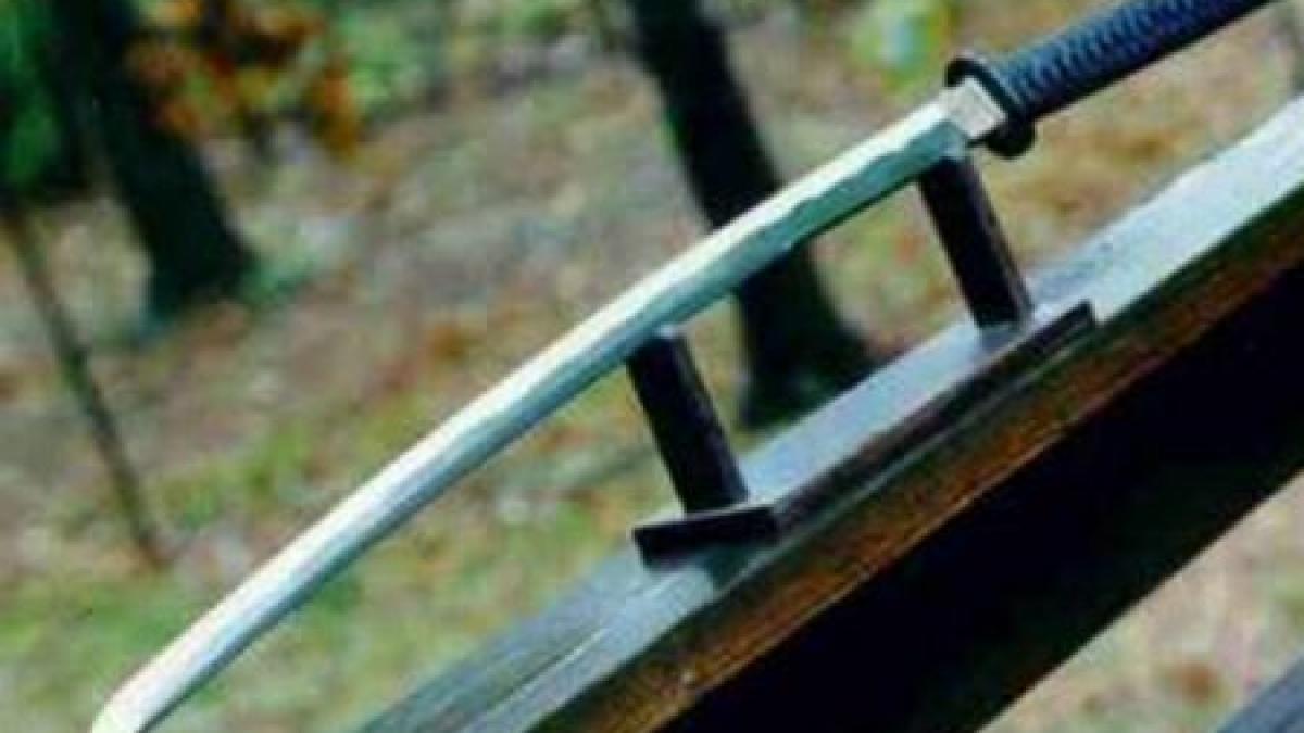 prostituata moarta gasita in portbagaj a fost ucisa cu sabia cu o lovitura specifica artelor