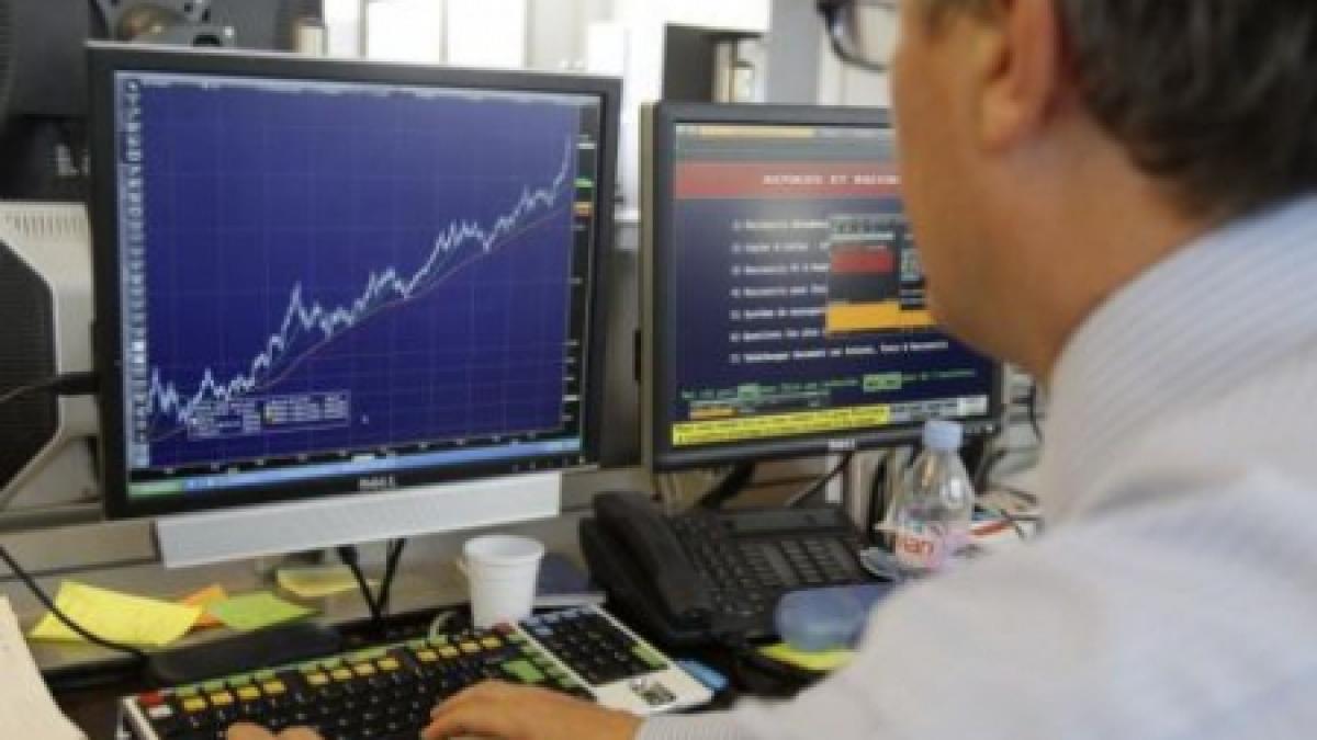 agentia moody s a retrogradat cu doua trepte ratingurile a opt banci grecesti