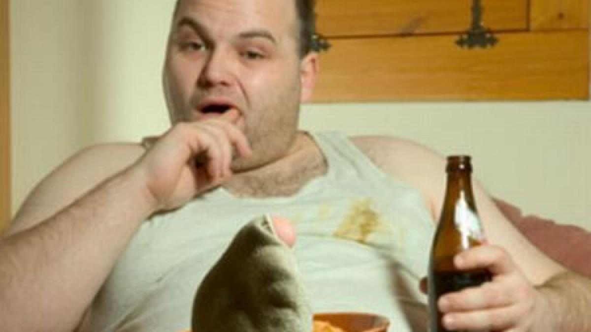 e italian are 40 de ani si nu vrea sa plece de acasa parintii il dau afara cu politia