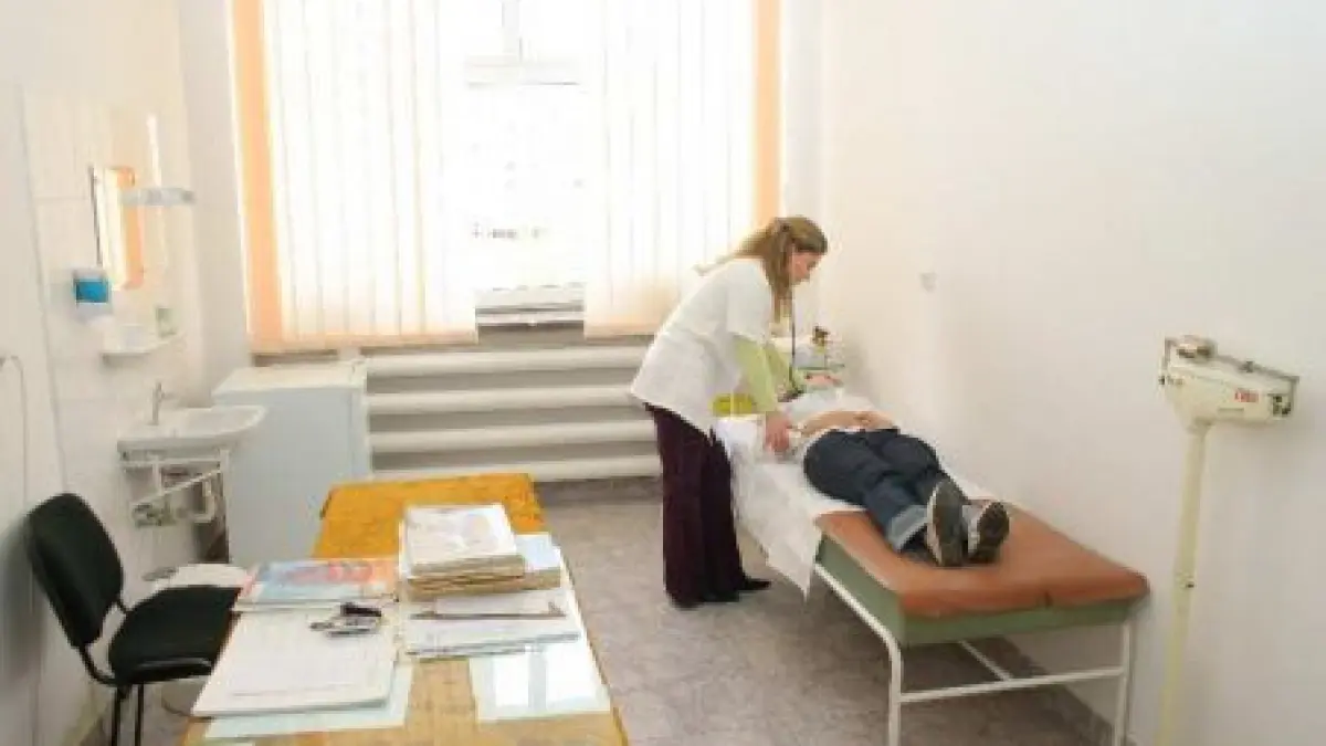 situatie ingrijoratoare in scoli un doctor si o asistenta la zece respectiv trei cabinete medicale