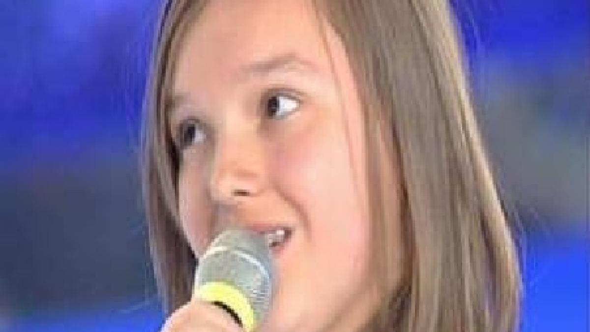 o ieseanca de 13 ani a ridicat publicul in picioare la un concurs difuzat pe postul rai uno