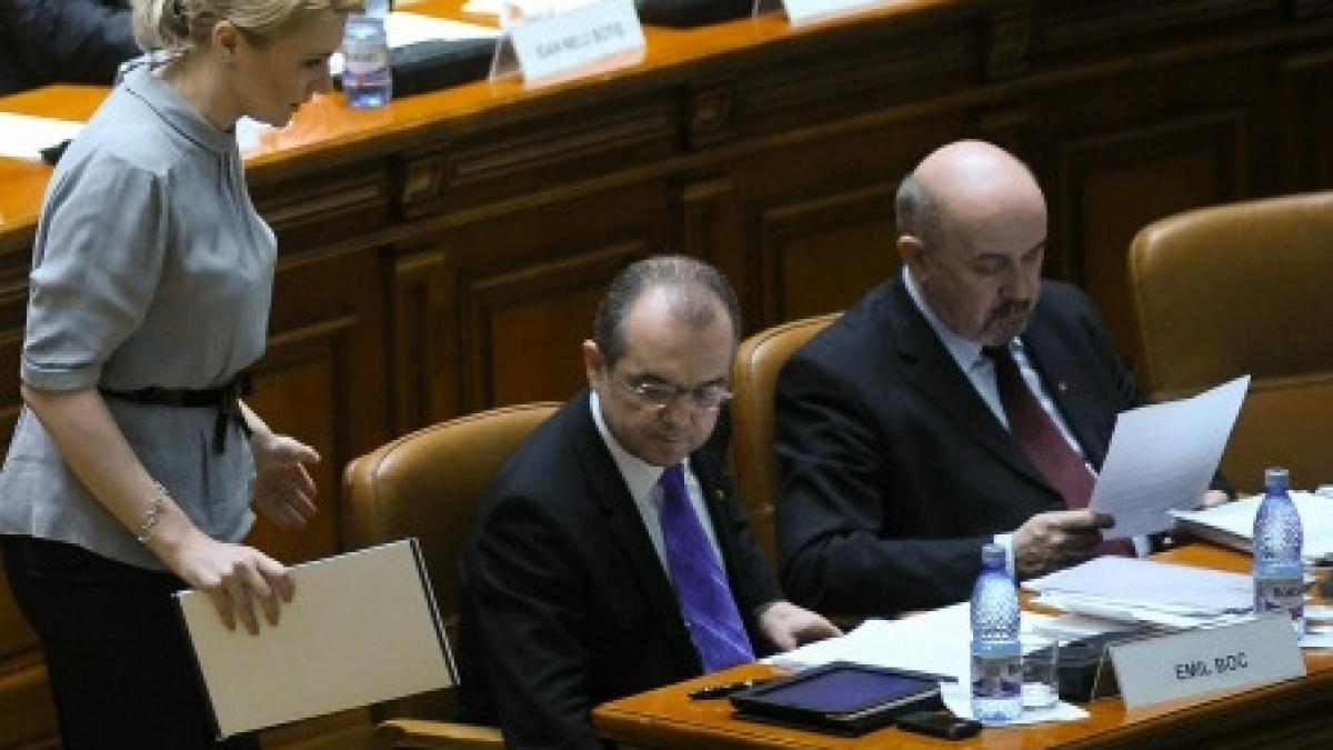 andreea paul vass guvernul nu putea impiedica inchiderea fabricii nokia de la jucu