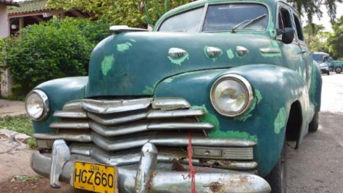 dupa 50 de ani cubanezii au din nou dreptul sa cumpere si sa vanda masini