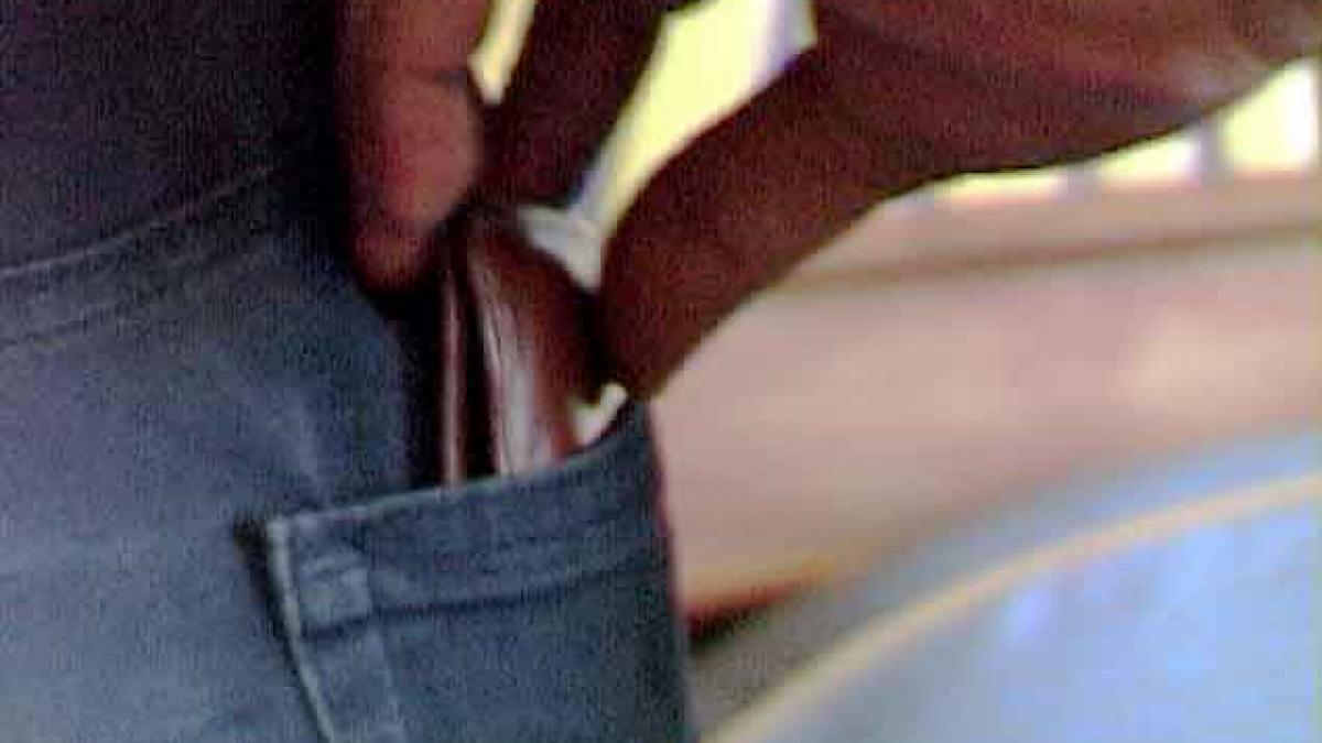 hotii romani din madrid surprinsi la vanatoare de echipa unei televiziuni spaniole