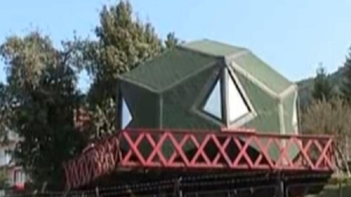 Locuinţe &quot;eco&quot; în formă de OZN, o nouă atracţie pe piaţa imobiliară românească