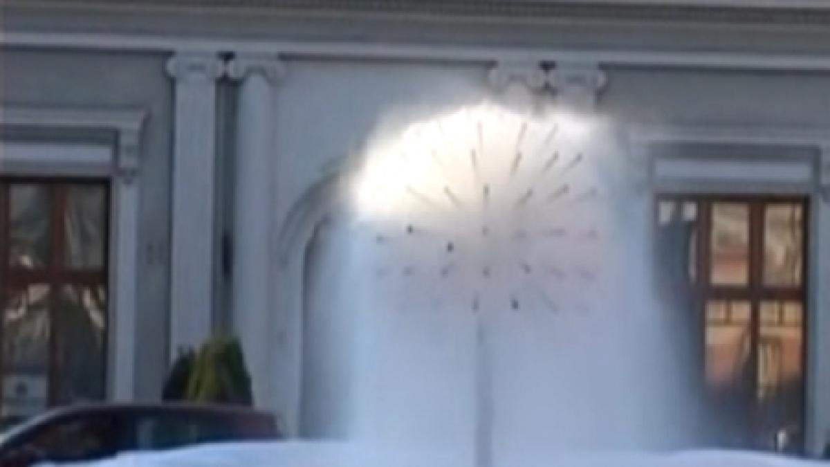 caransebes cativa tineri au turnat detergent intr o fantana arteziana