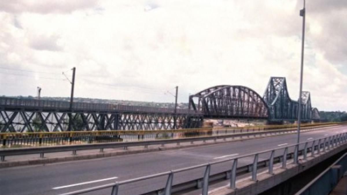 drumul spre litoral mai scump noile tarife de trecere pe podurile peste dunare