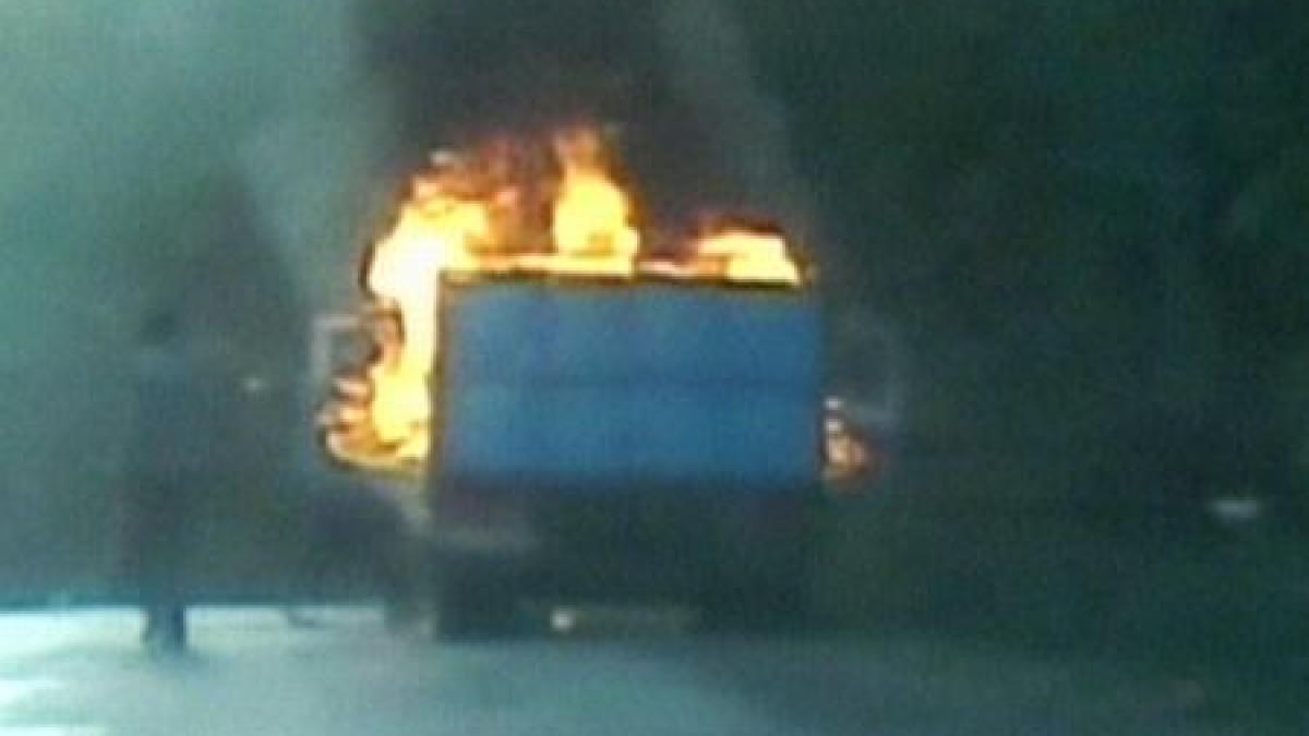 botosani un camion de mare tonaj a luat foc pe sosea