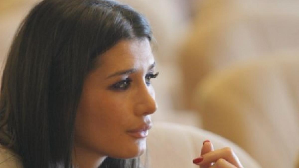 elena basescu il taxeaza pe daniel funeriu pentru inexactitudini in exprimare