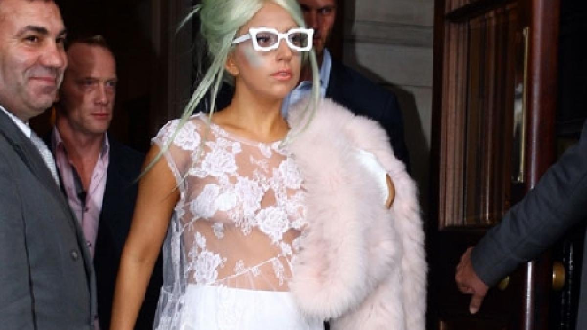 lady gaga transparenta pentru public vezi in ce tinuta s a afisat de data aceasta