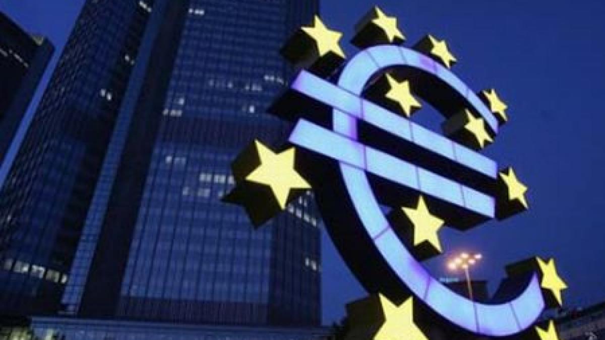 o noua criza ar putea pune stapanire pe zona euro ratingul de credit al italiei retrogradat