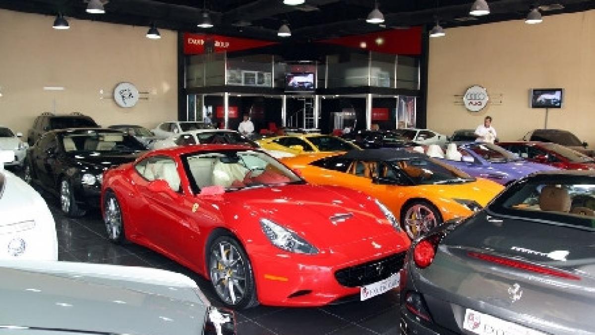 ordonante de retinere pentru zece persoane in dosarul traficantilor de masini de lux