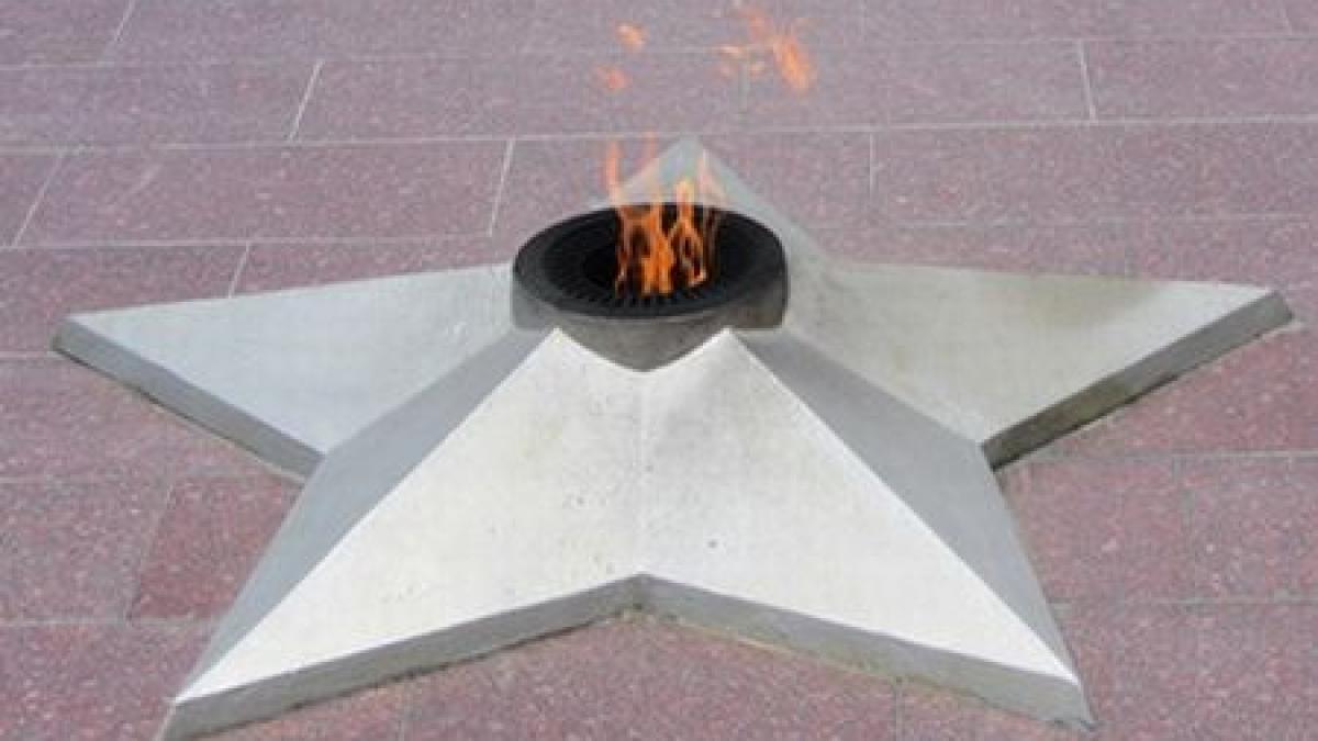 factura la gaze a stins flacara eterna de la monumentul soldatilor rusi din vladivostok