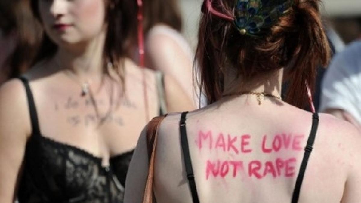 slutwalk in capitala manifestantii au protestat fata de violenta stradala si blamarea victimelor