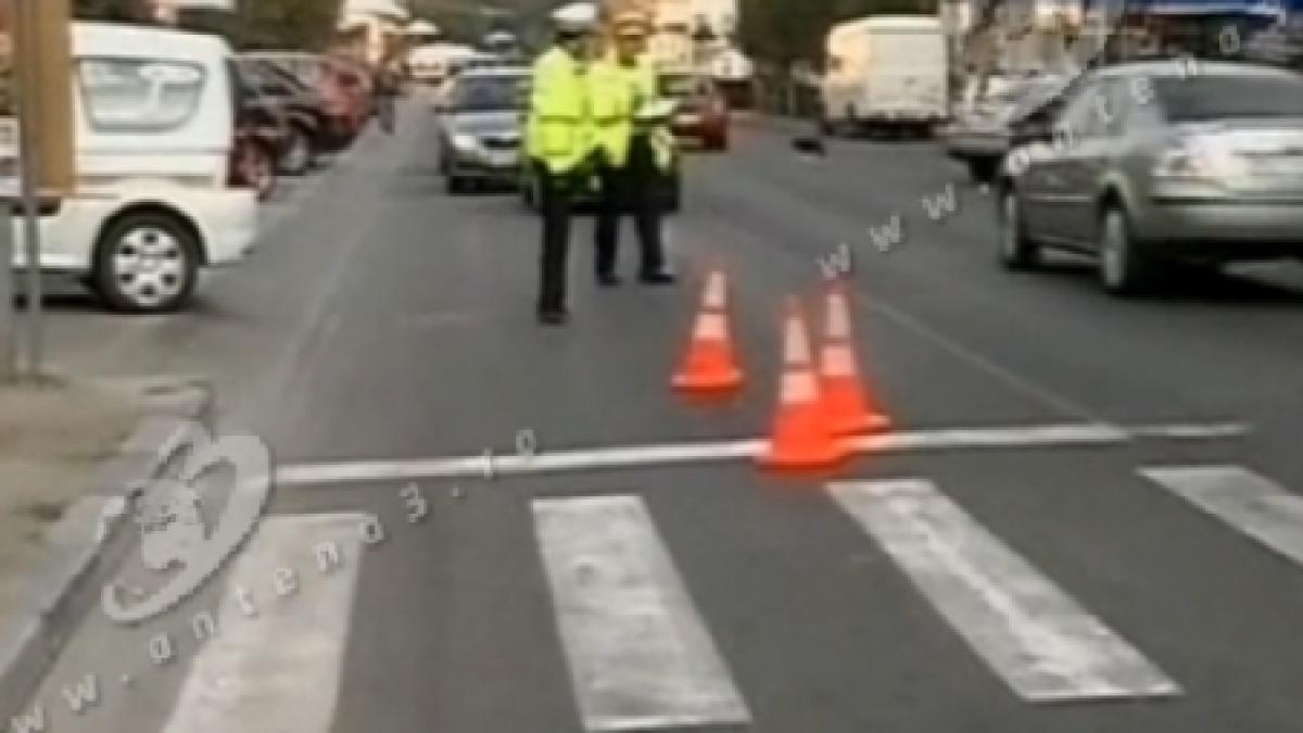 deva un sofer a lovit un batran de 80 de ani pe trecerea de pietoni dupa care a fugit