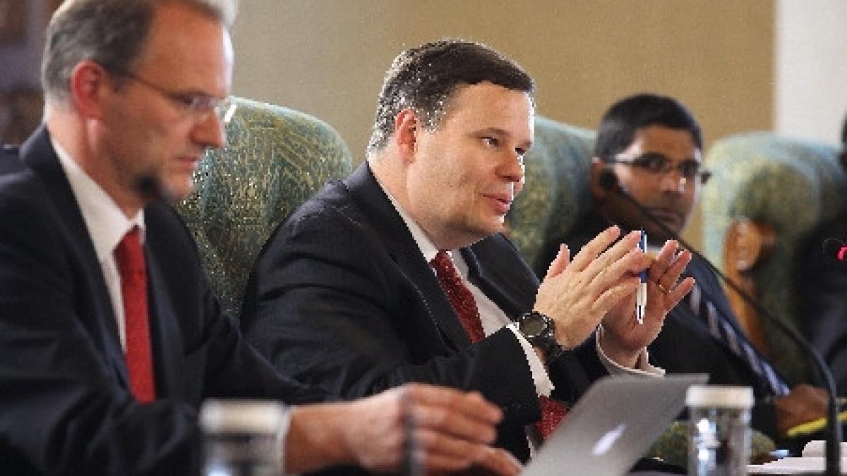 o delegatie fmi vine in romania pentru a discuta despre incetinirea reformelor