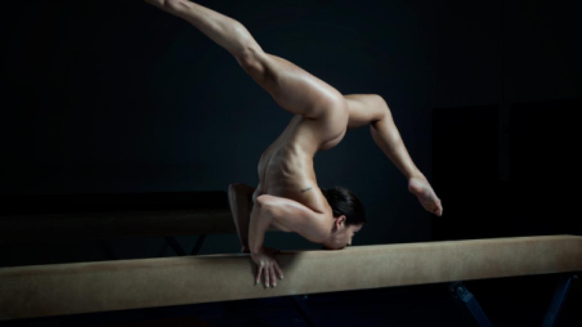 o minunatie de corp o americanca olimpica la barna isi arata nurii intr un pictorial sexy