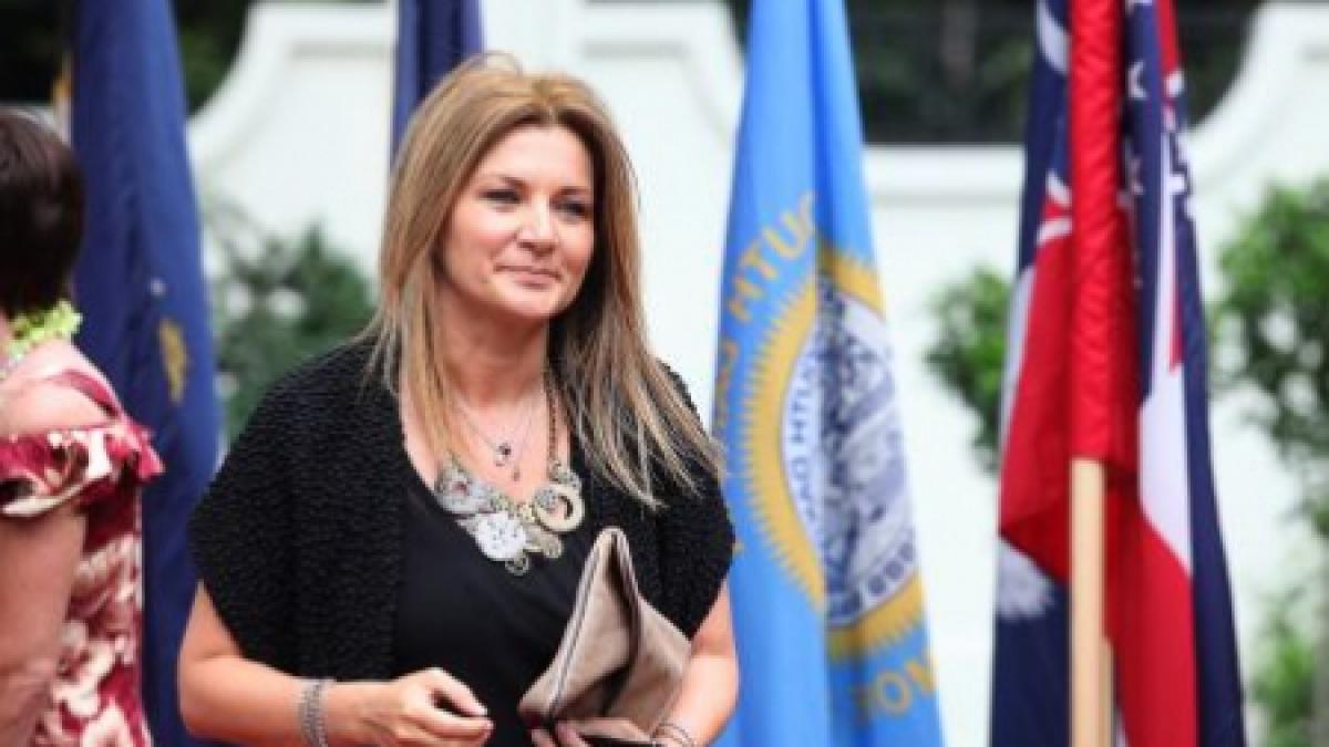 irina schrotter vrea o parte din halele producatorului nokia de la jucu