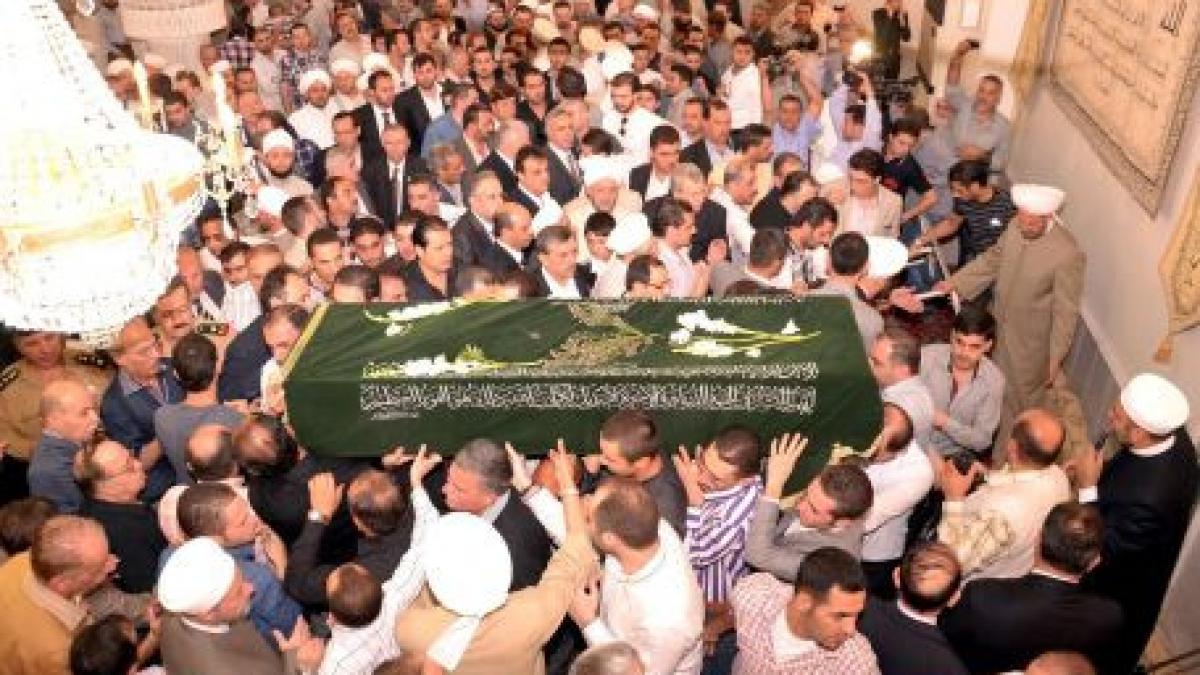 o persoana ucisa si alte trei ranite la funeraliile unui lider de opozitie din siria