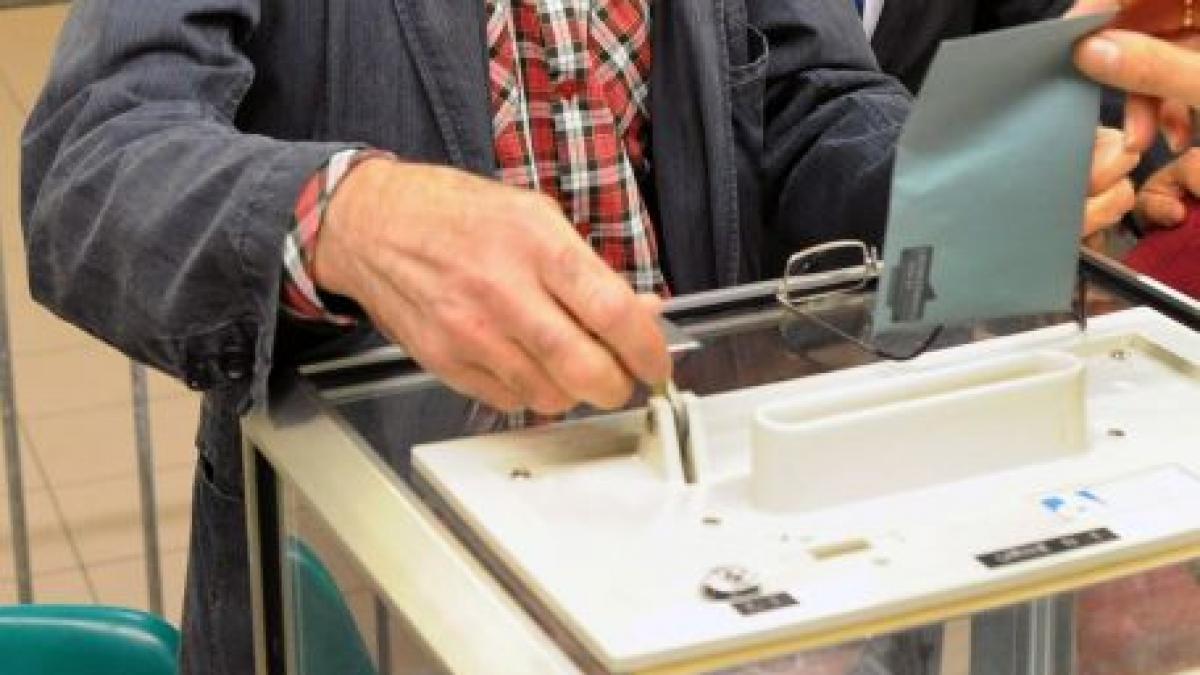 alegatorii stangii din franta au iesit in numar mare la vot