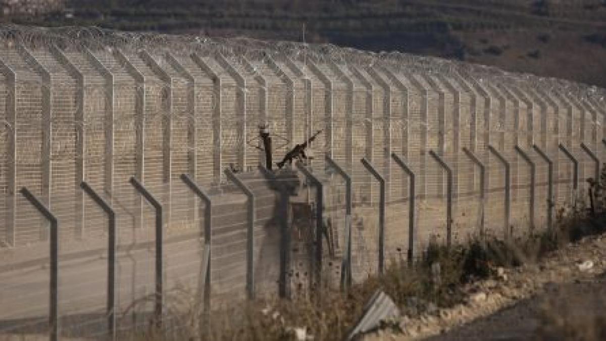 siria inchide un punct de trecere de la granita cu turcia