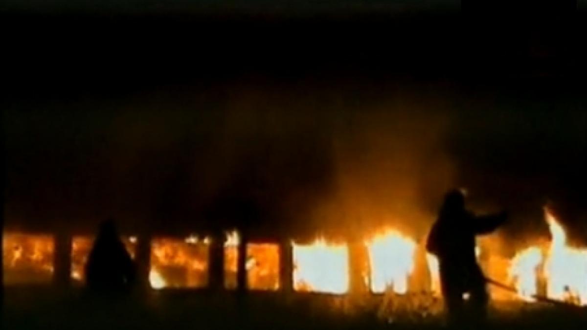 panica in gara oravita un vagon de calatori s a facut scrum