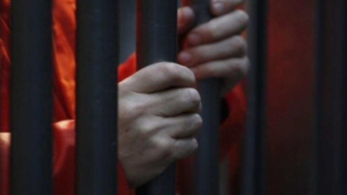 doi dintre romii care s au batut in fata judecatoriei sectorului 1 retinuti 29 de zile