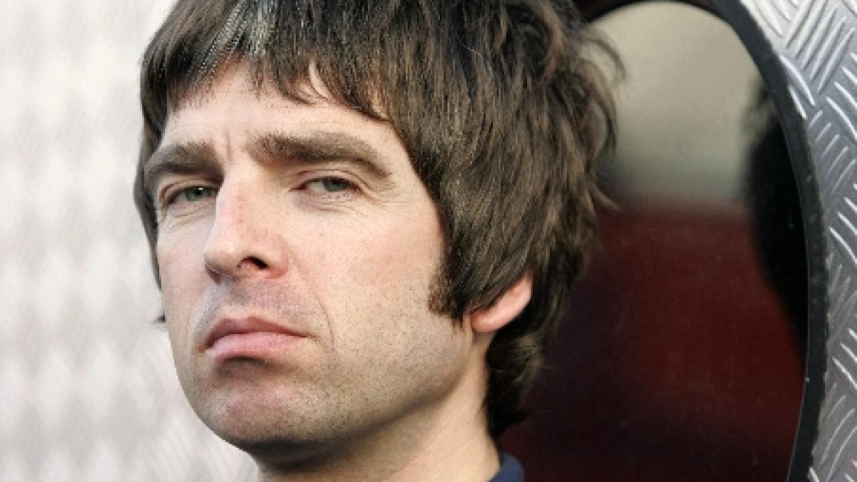 noel gallagher il iubesc pe jose mourinho si vreau sa il sarut sunt foarte serios