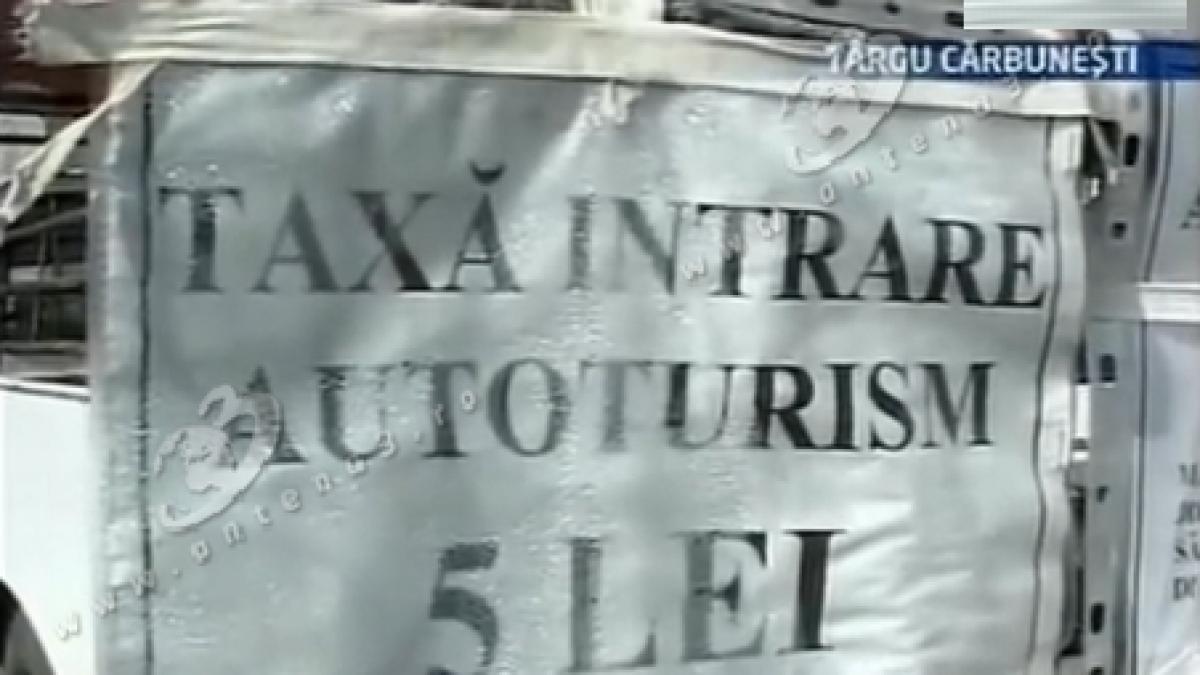 se intampla in romania taxa de 5 lei ca sa parchezi in curtea spitalului