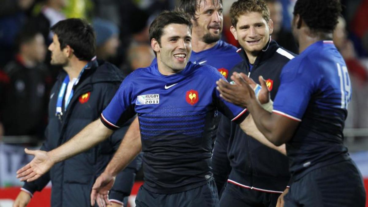 franta a invins tara galilor cu 9 8 si s a calificat in finala cupei mondiale de rugby