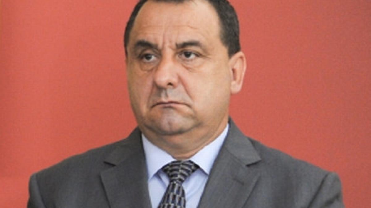 seful anofm silviu bian ridicat de procurorii dna a fost prins in timp ce lua mita