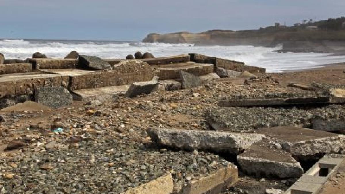 o barca de pescuit de la fukushima gasita la 3 000 de kilometri distanta