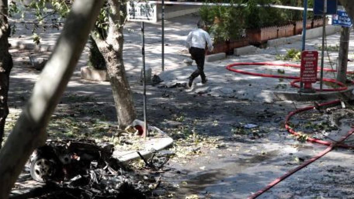 sase persoane au fost ranite in urma exploziei unei bombe in turcia