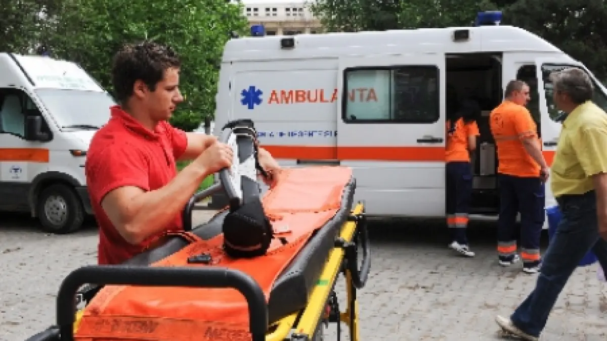 zi neagra pe sosele o fetita de 3 ani a murit dupa ce a fost spulberata de o masina care a intrat