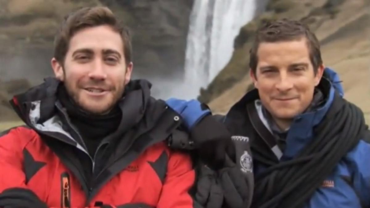 jake gyllenhaal si bear grylls intr o expeditie in islanda pentru emisiunea tehnici esentiale de
