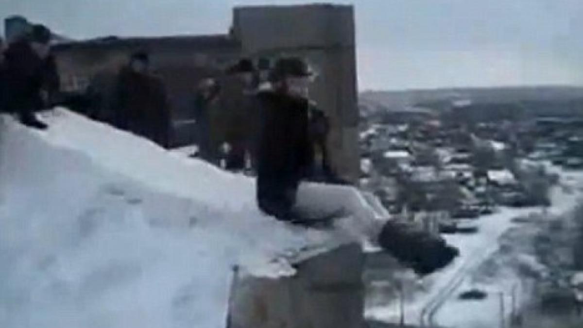 sare sa imbratiseze moartea asa arata inconstienta in imagini