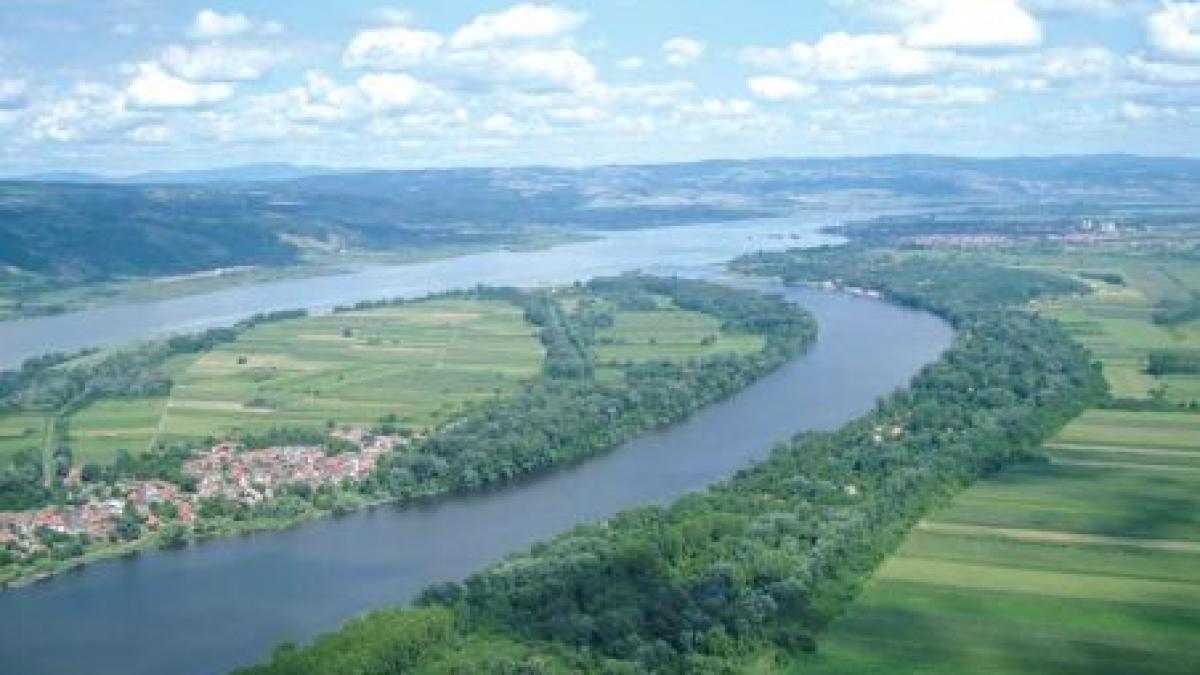 bulgaria vinde o insula pe dunare cu un discount de 15 din cauza crizei