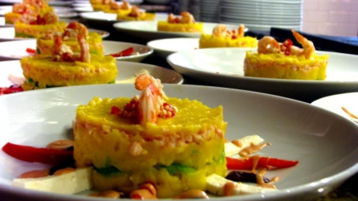 foamete sau risipa restaurantele arunca anual 300 de tone de mancare