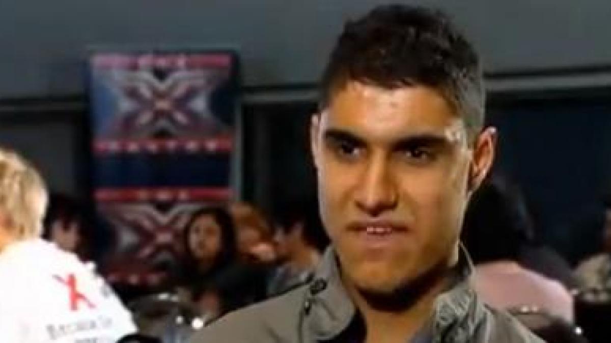 asigura te ca ai servetele pe langa tine el este omul care te va impresiona pana la lacrimi