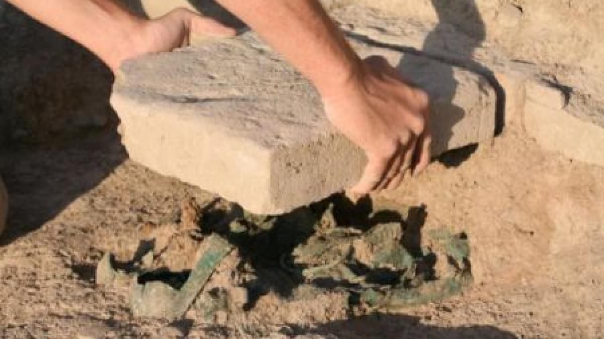 piese si locuinte vechi de peste 6 000 de ani pe traseul autostrazii deva orastie