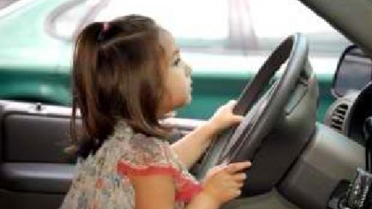 soferita la 9 ani o fata din sua este pusa de tatal ei sa conduca atunci cand el este beat